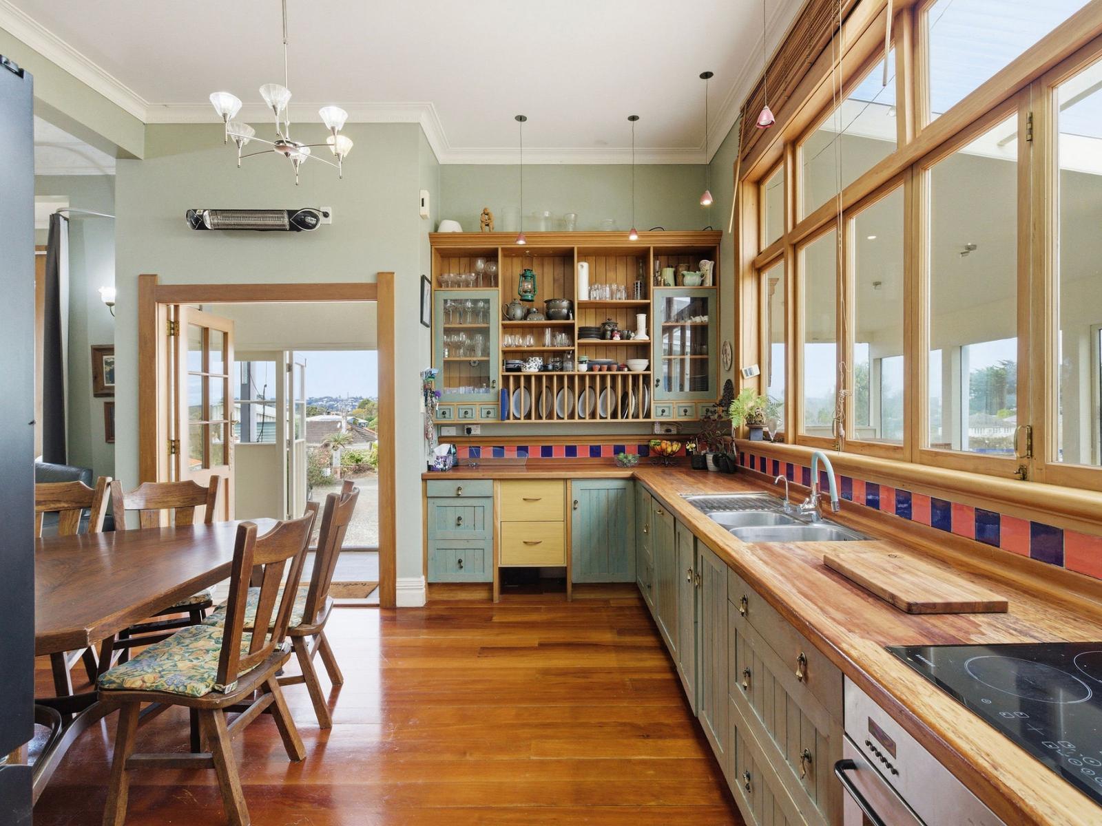 99 Smithfield Road, Tawhero