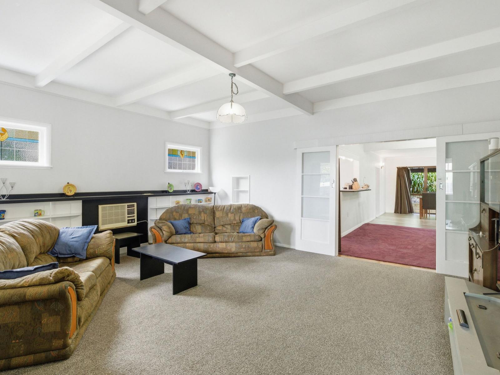 99 Smithfield Road, Tawhero