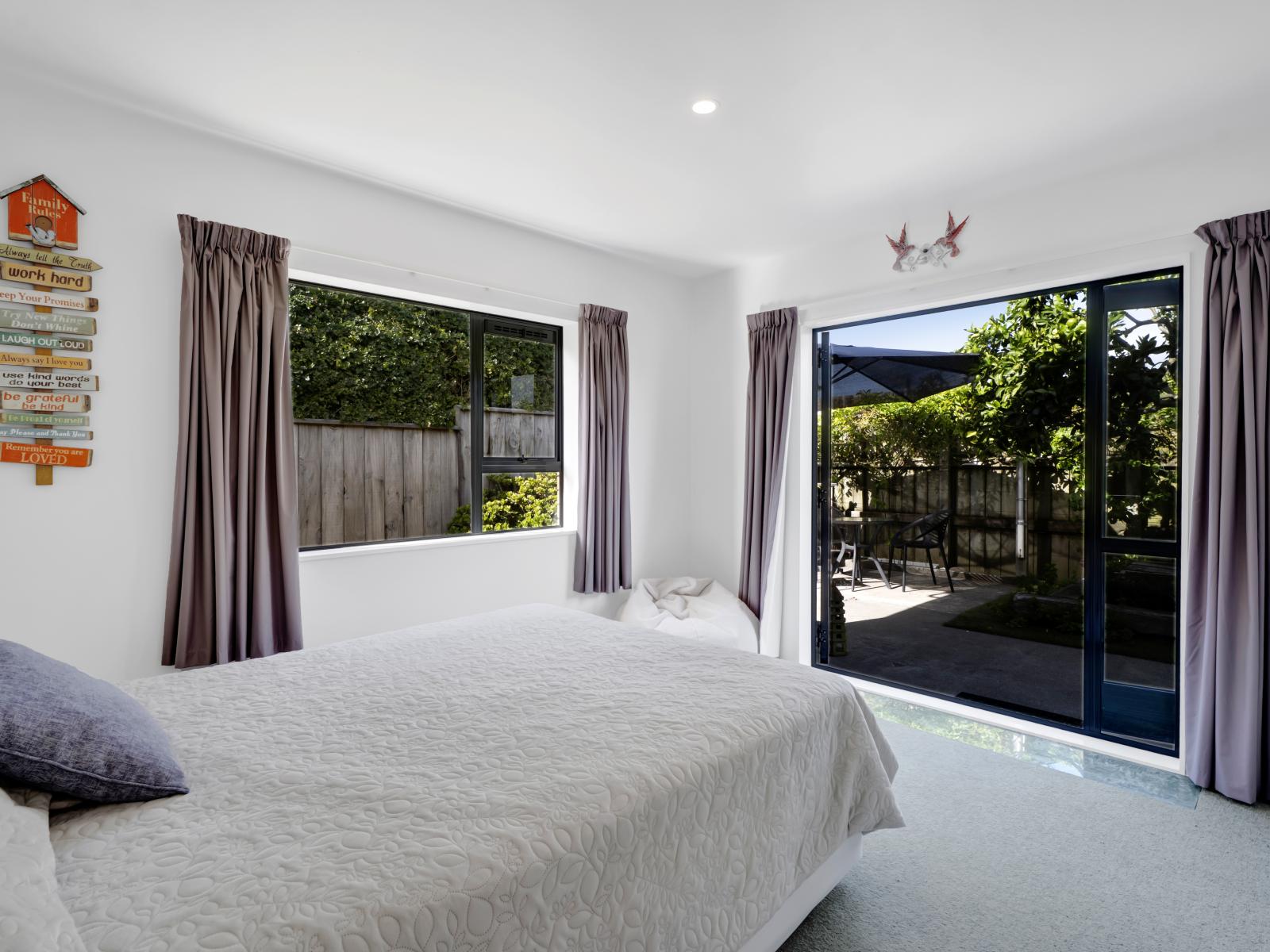 35a Tukapa Street, Westown