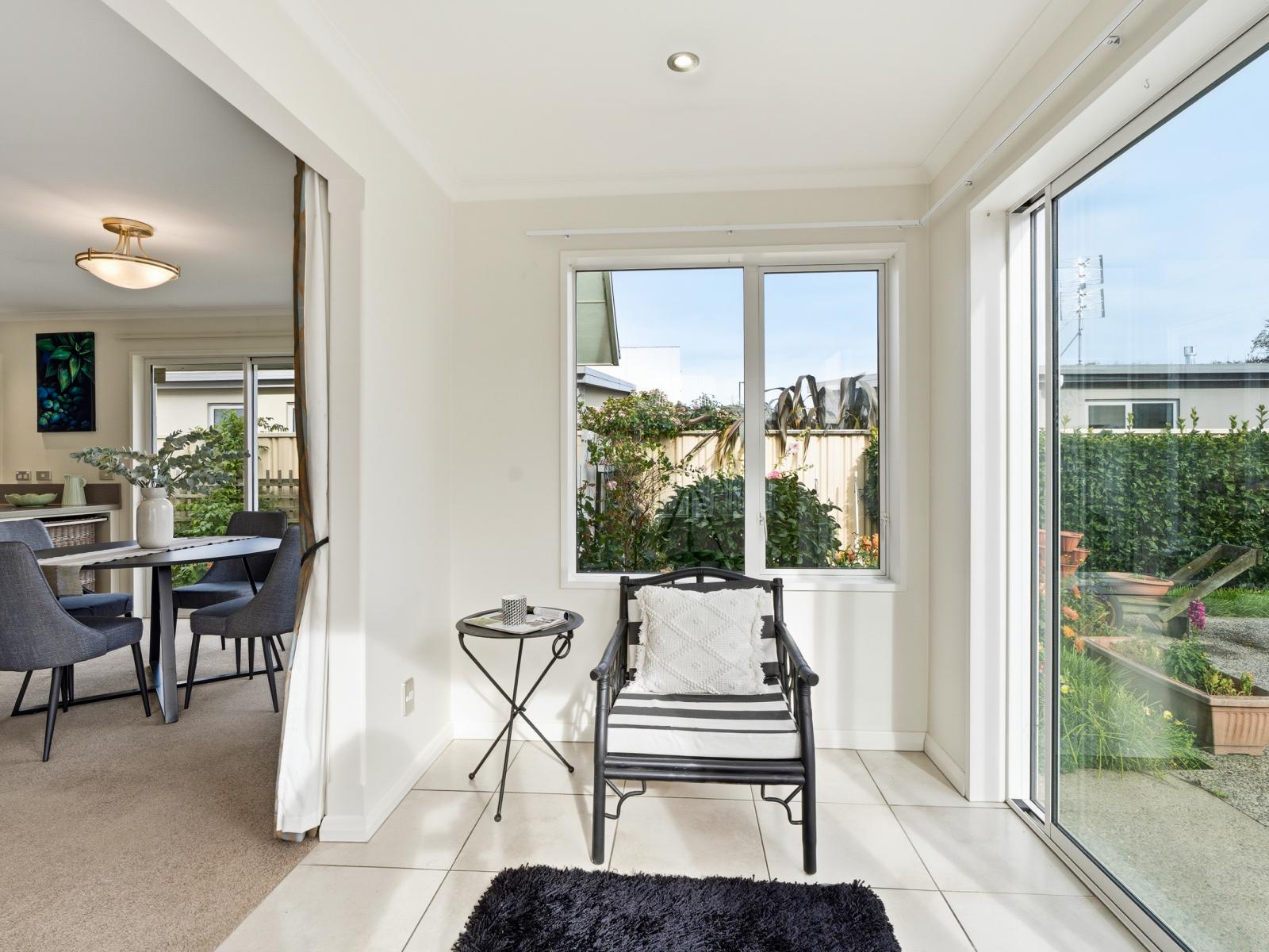 8B Reid Avenue, Mosgiel