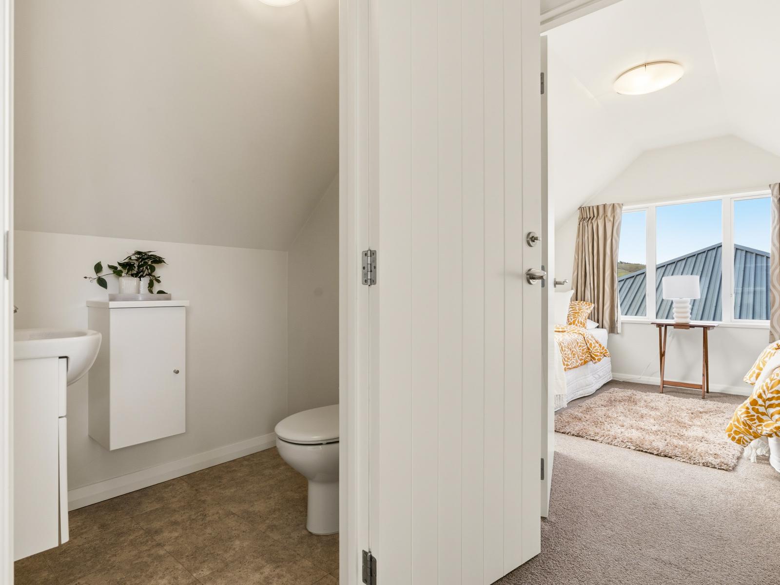 8B Reid Avenue, Mosgiel