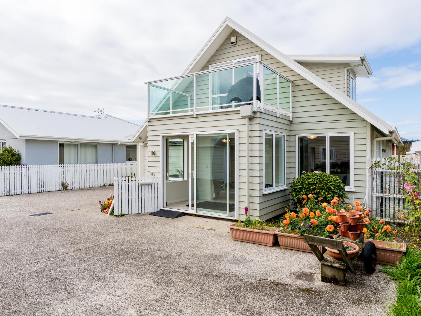 8B Reid Avenue, Mosgiel