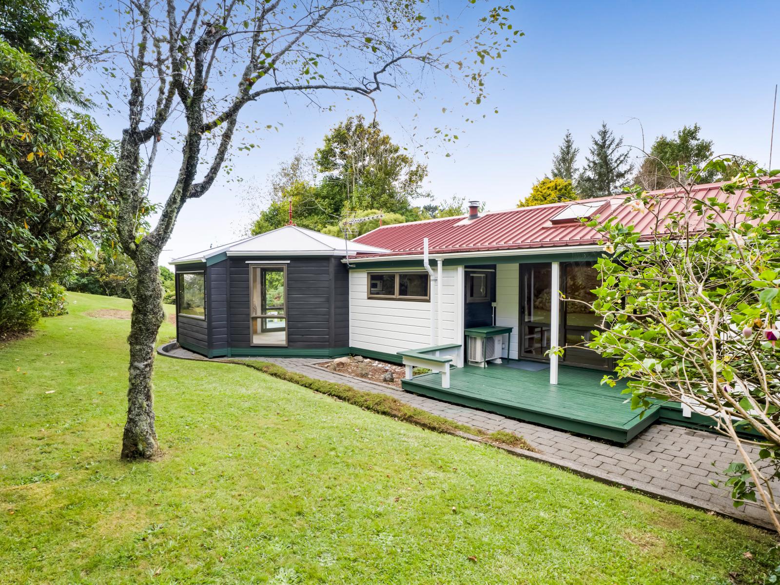 65 Veale Road, New Plymouth