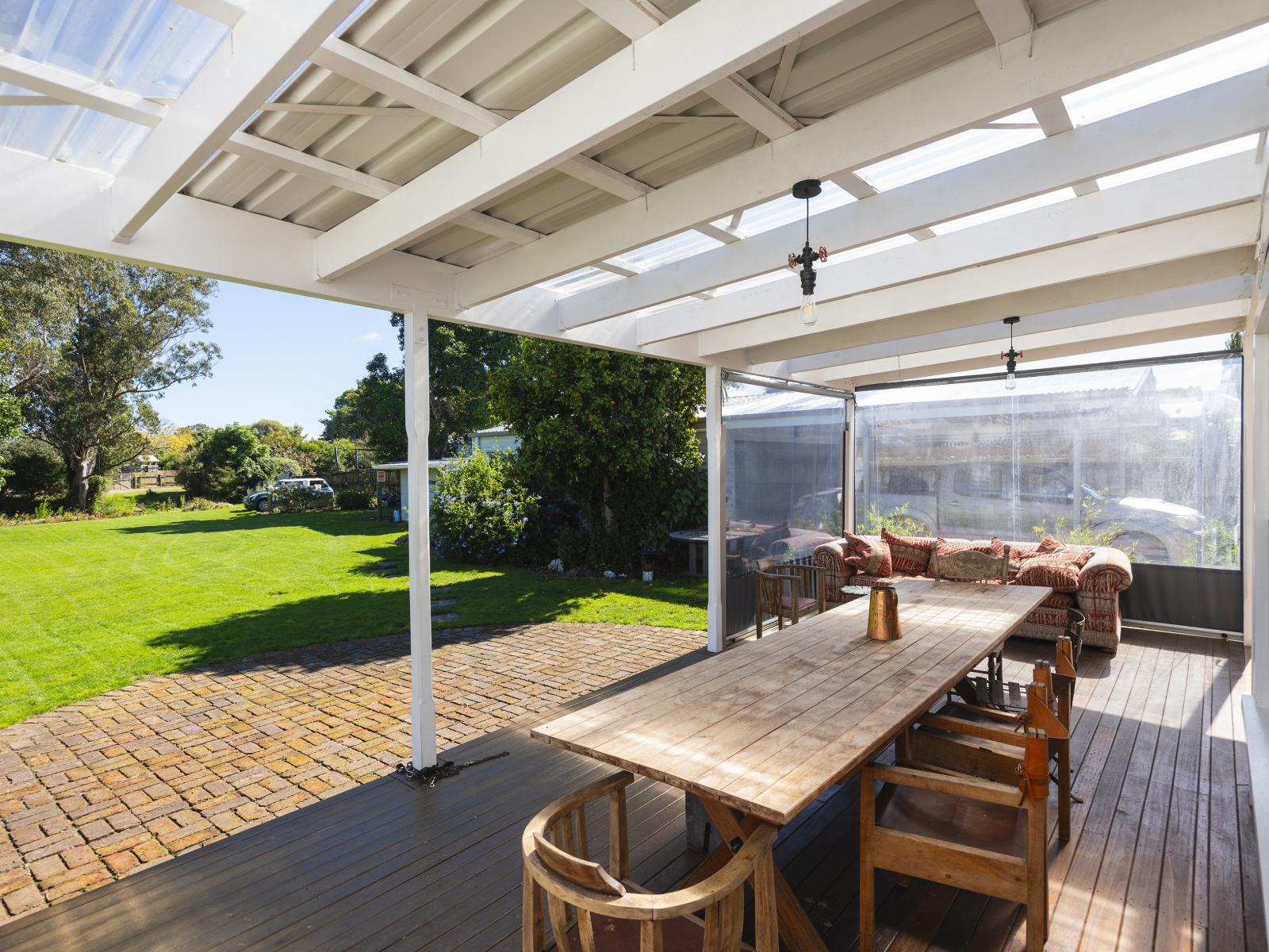 12 Pine Street, Mangapapa