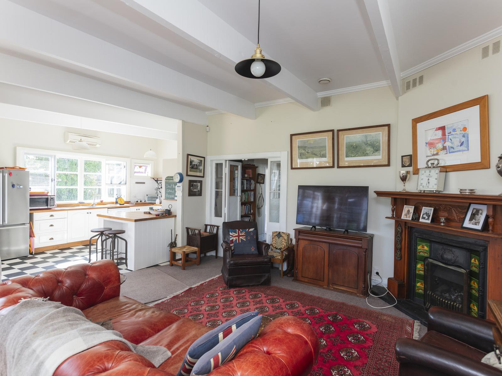 12 Pine Street, Mangapapa