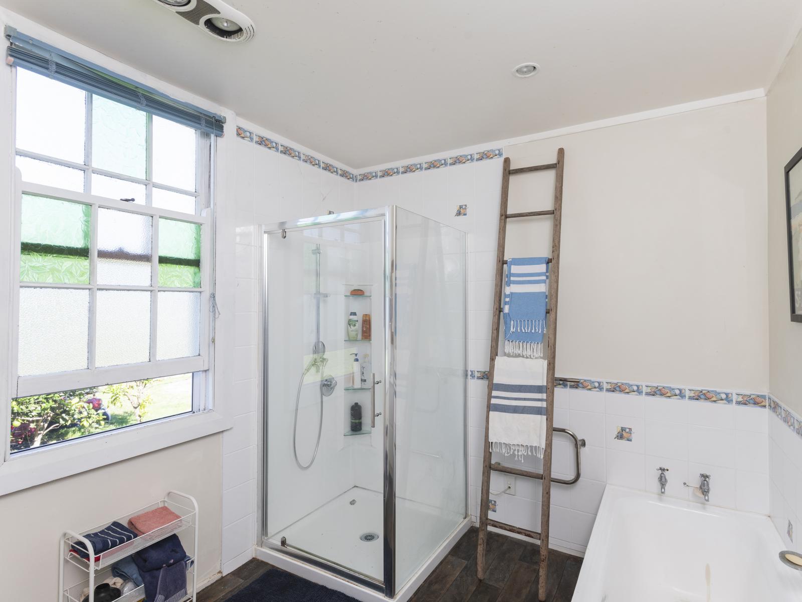 12 Pine Street, Mangapapa