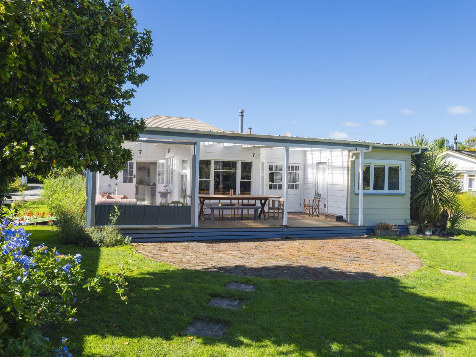 12 Pine Street, Mangapapa