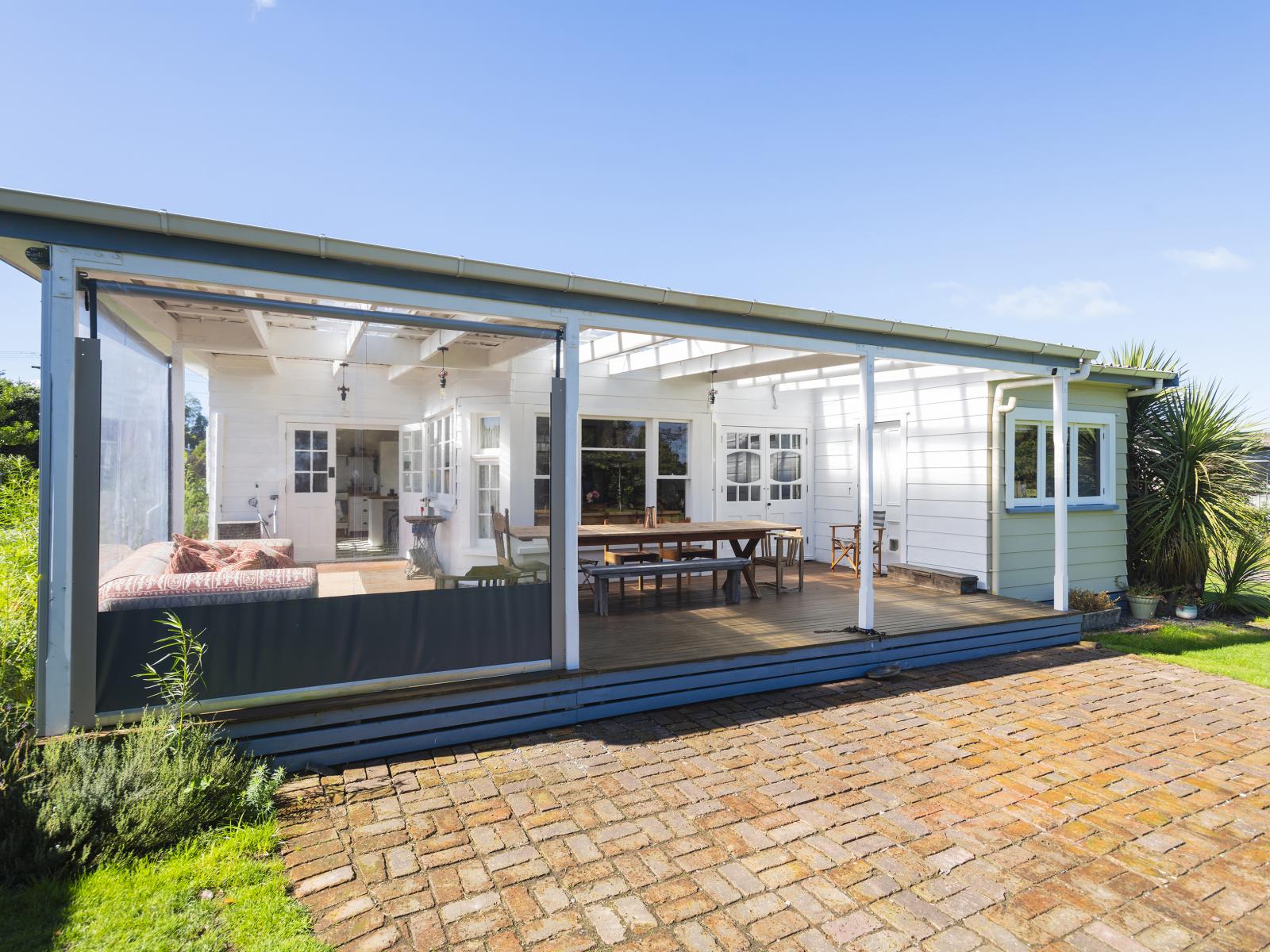 12 Pine Street, Mangapapa