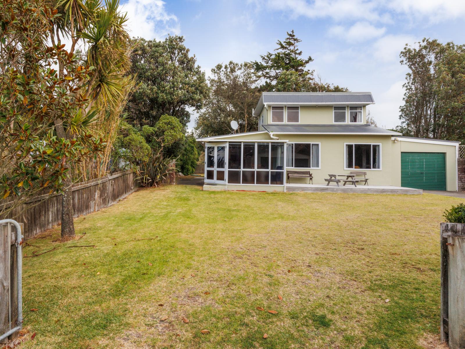 111 Koputara Road, Himatangi Beach