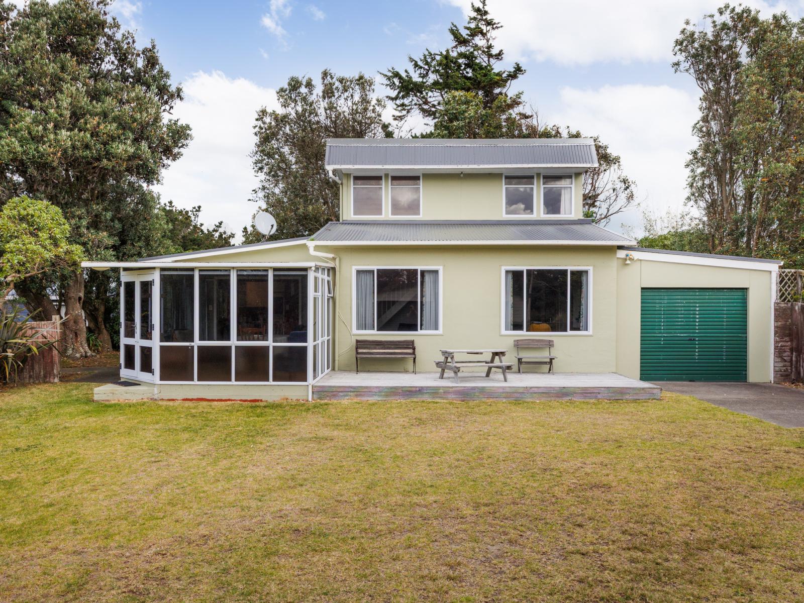 111 Koputara Road, Himatangi Beach
