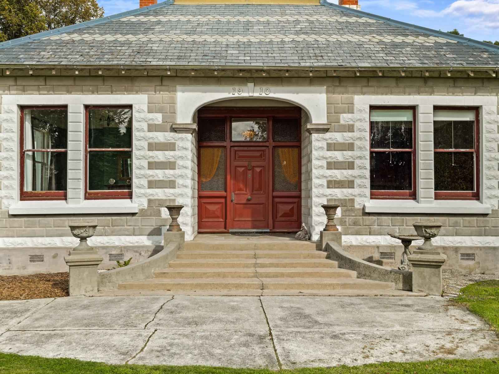 66 Riverbank Road, Inch Clutha