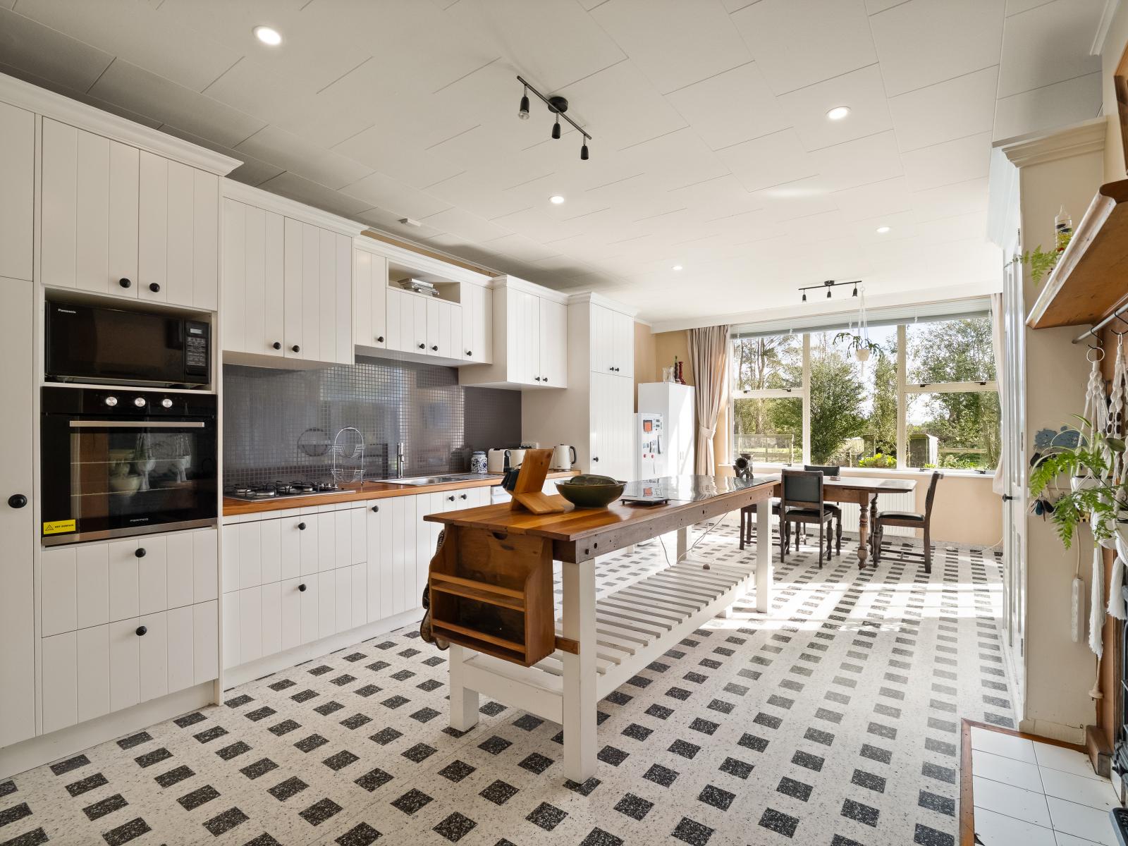 66 Riverbank Road, Inch Clutha