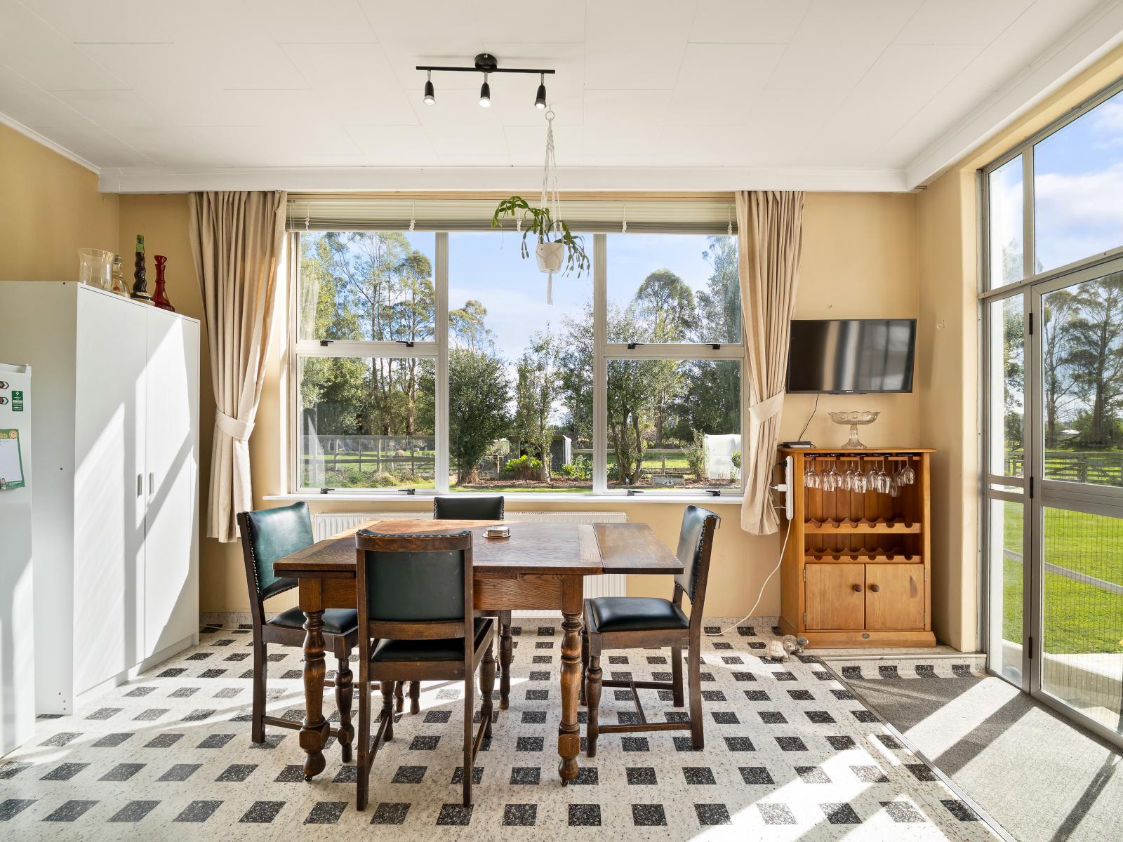 66 Riverbank Road, Inch Clutha