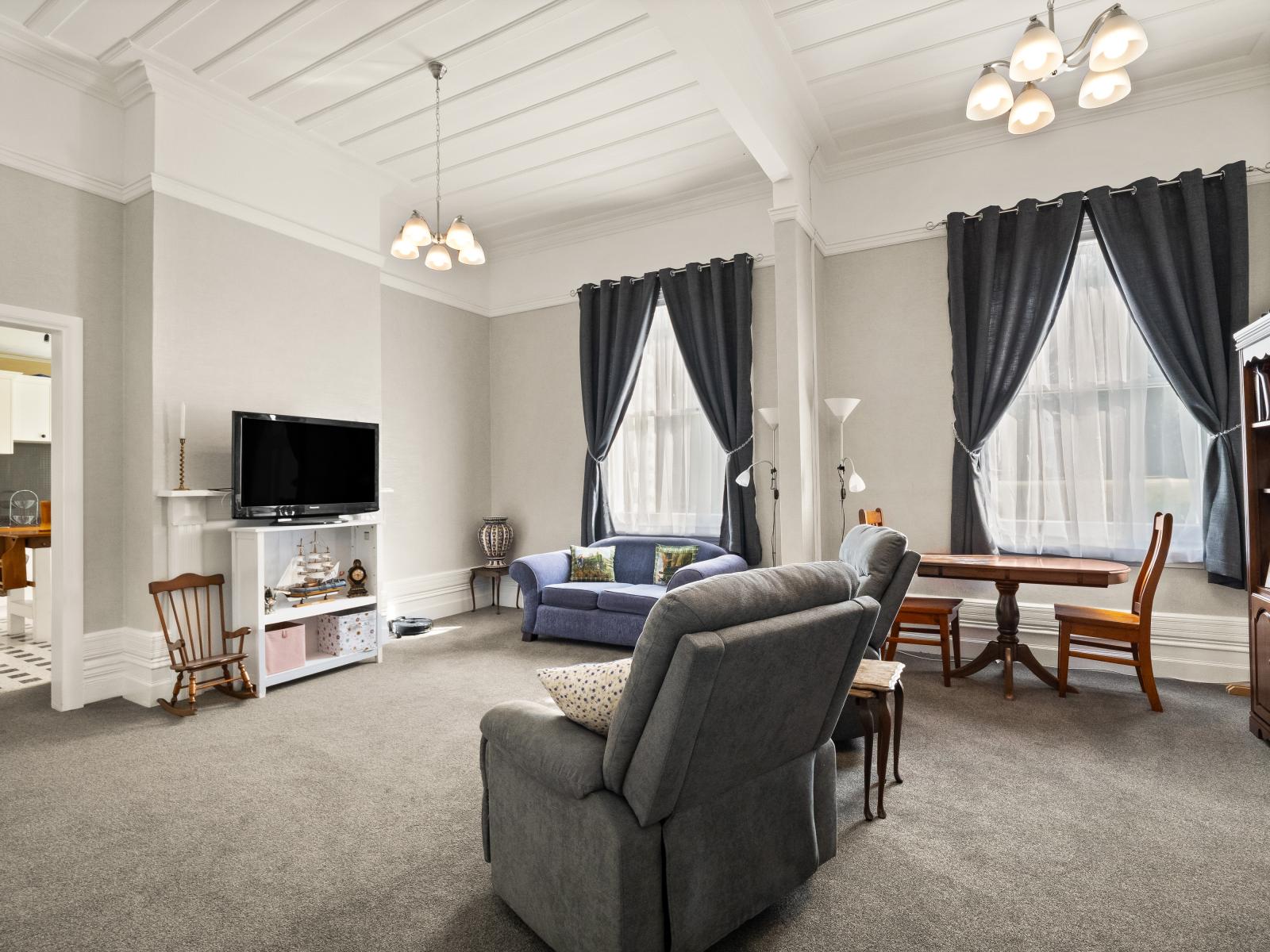 66 Riverbank Road, Inch Clutha