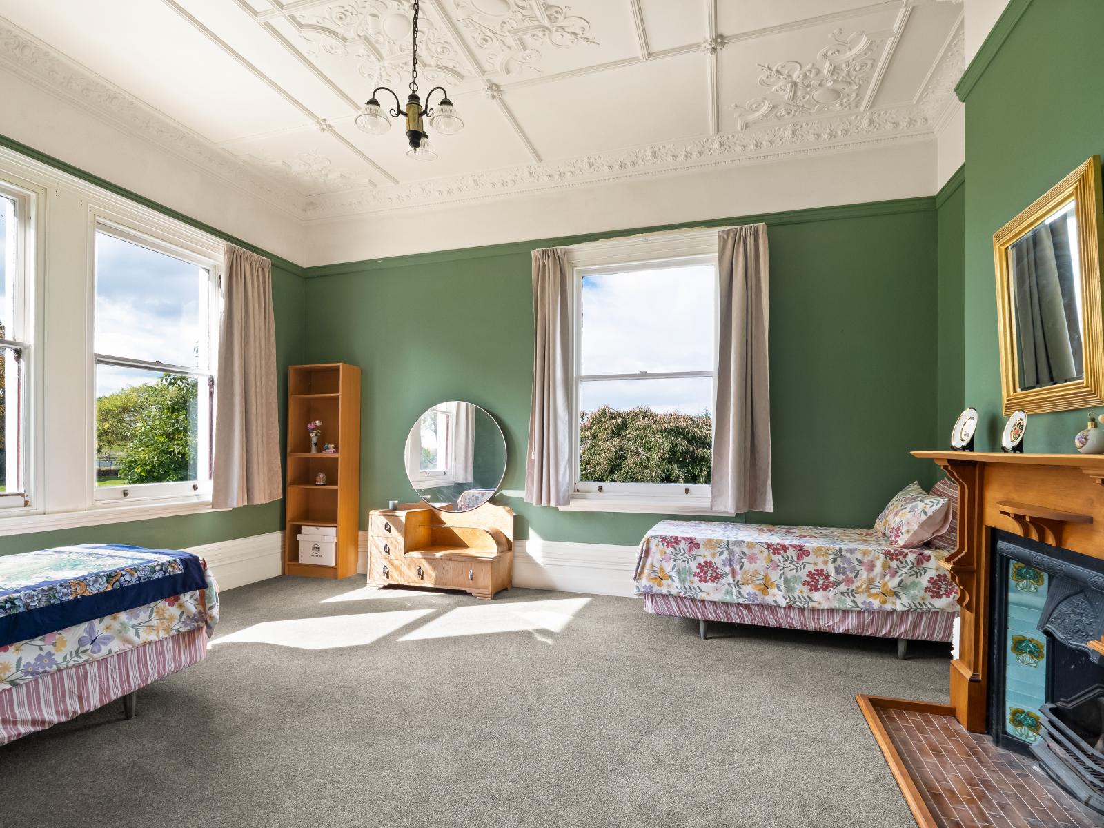 66 Riverbank Road, Inch Clutha