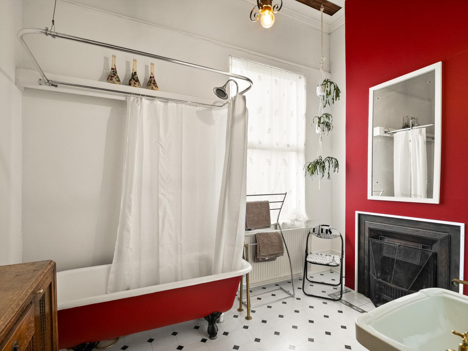 66 Riverbank Road, Inch Clutha