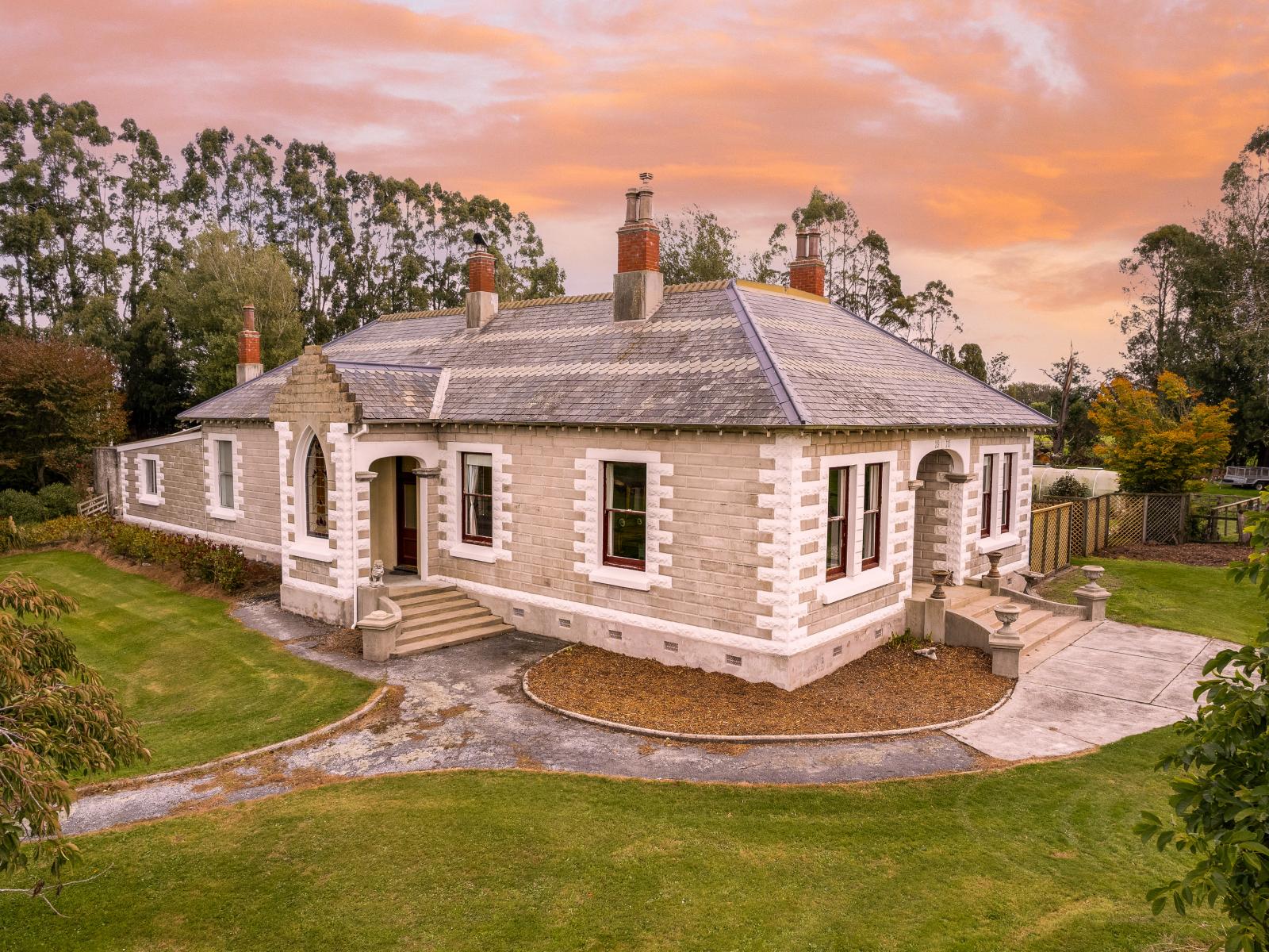 66 Riverbank Road, Inch Clutha