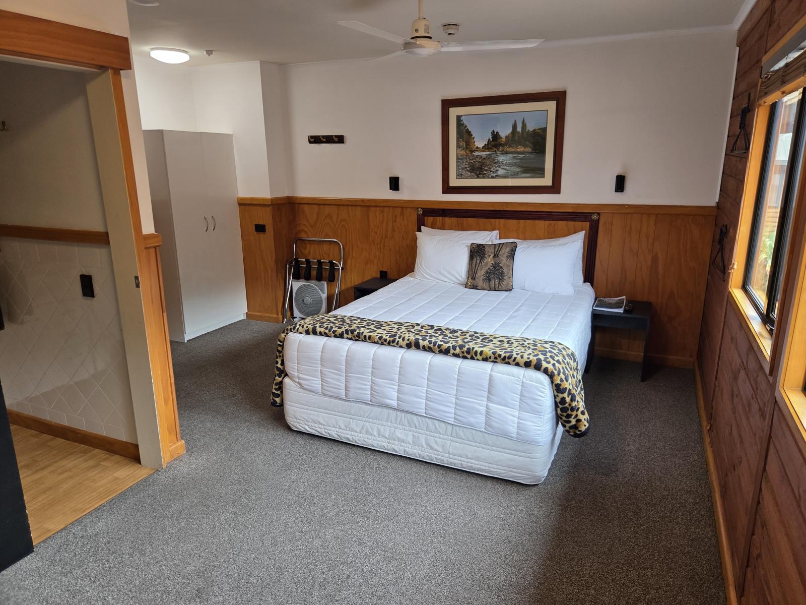 100 Lake Terrace, Taupo