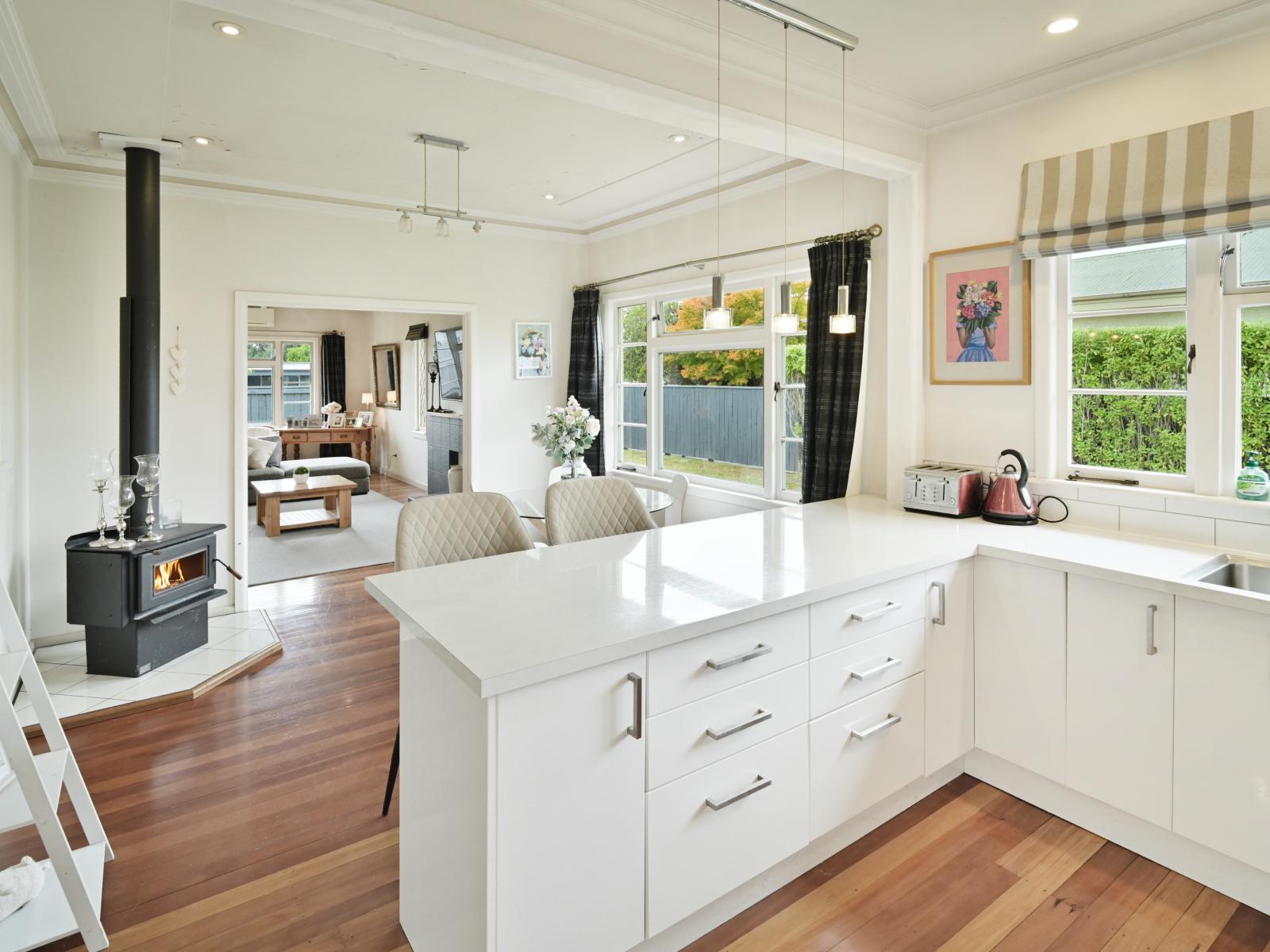 807 Tawa Street, Mahora