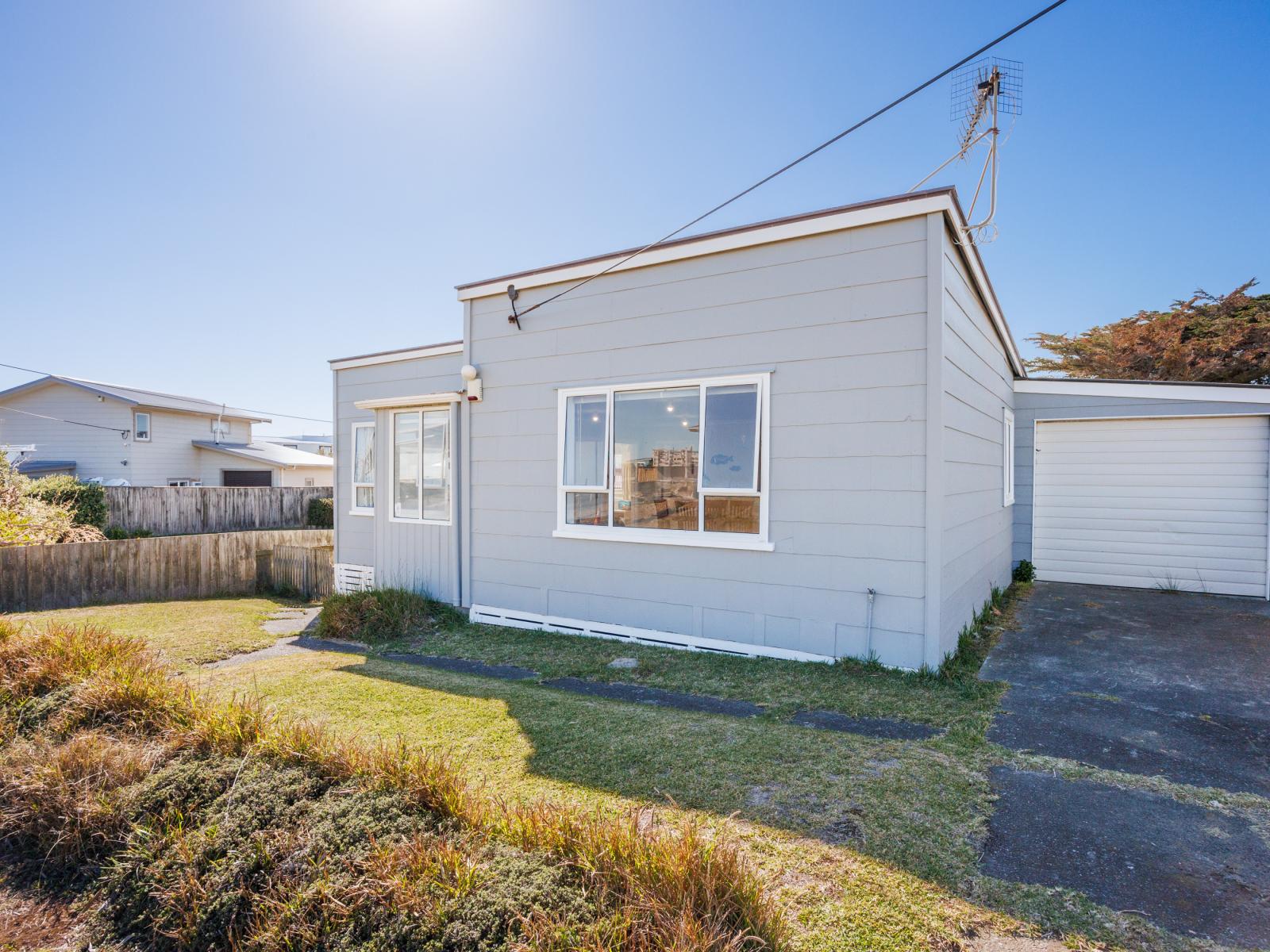 13 Nelson Street, Foxton Beach