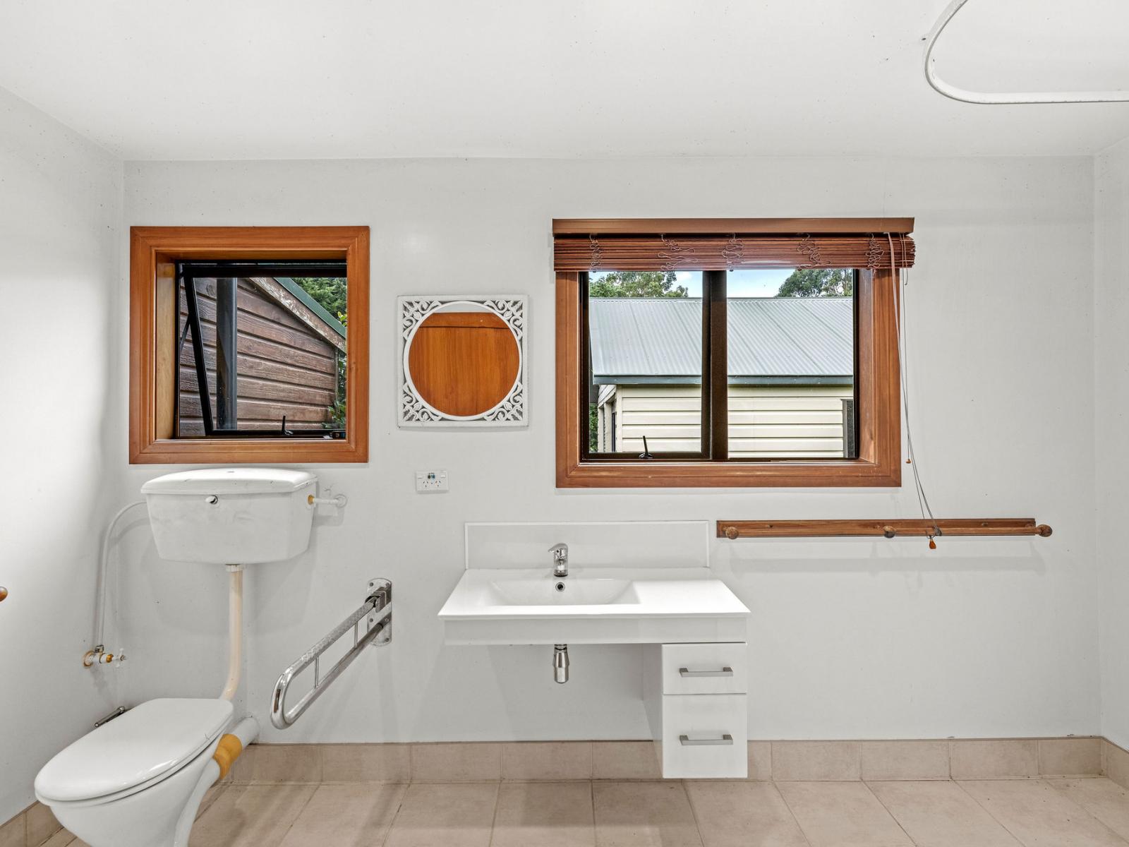 87 Bush Road, Oxford