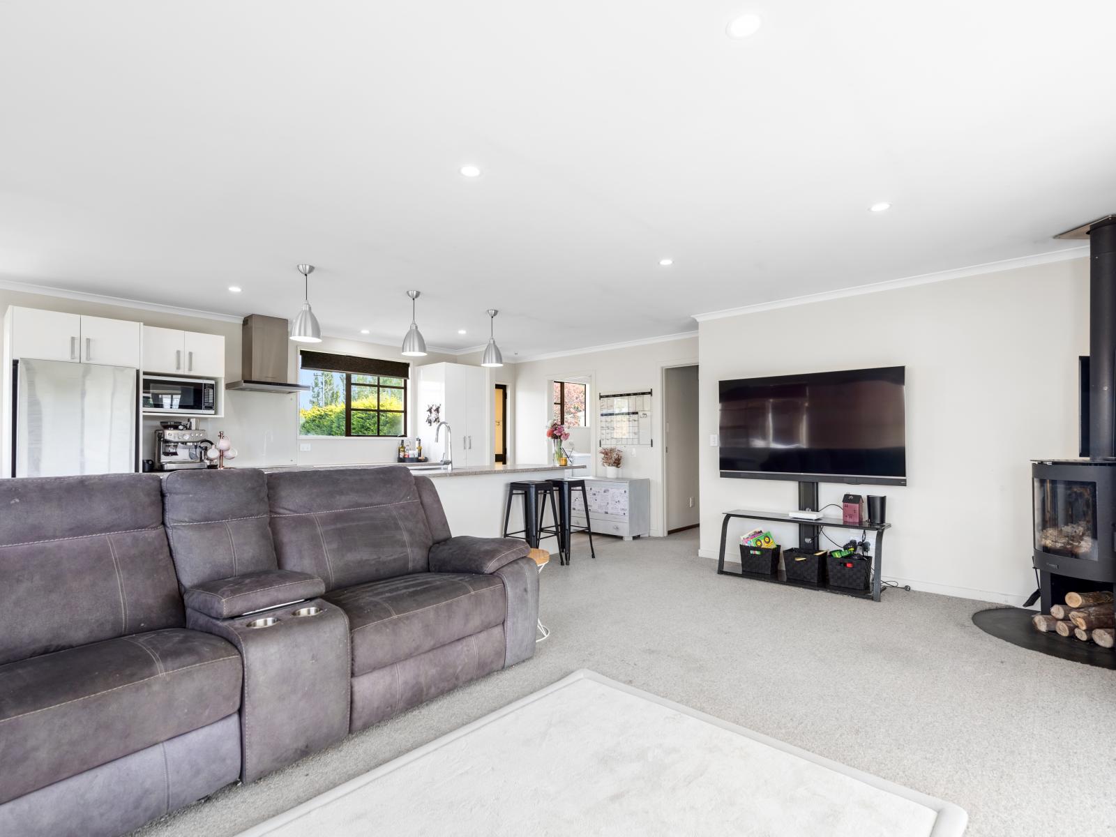 40A Racecourse Road, Charlton
