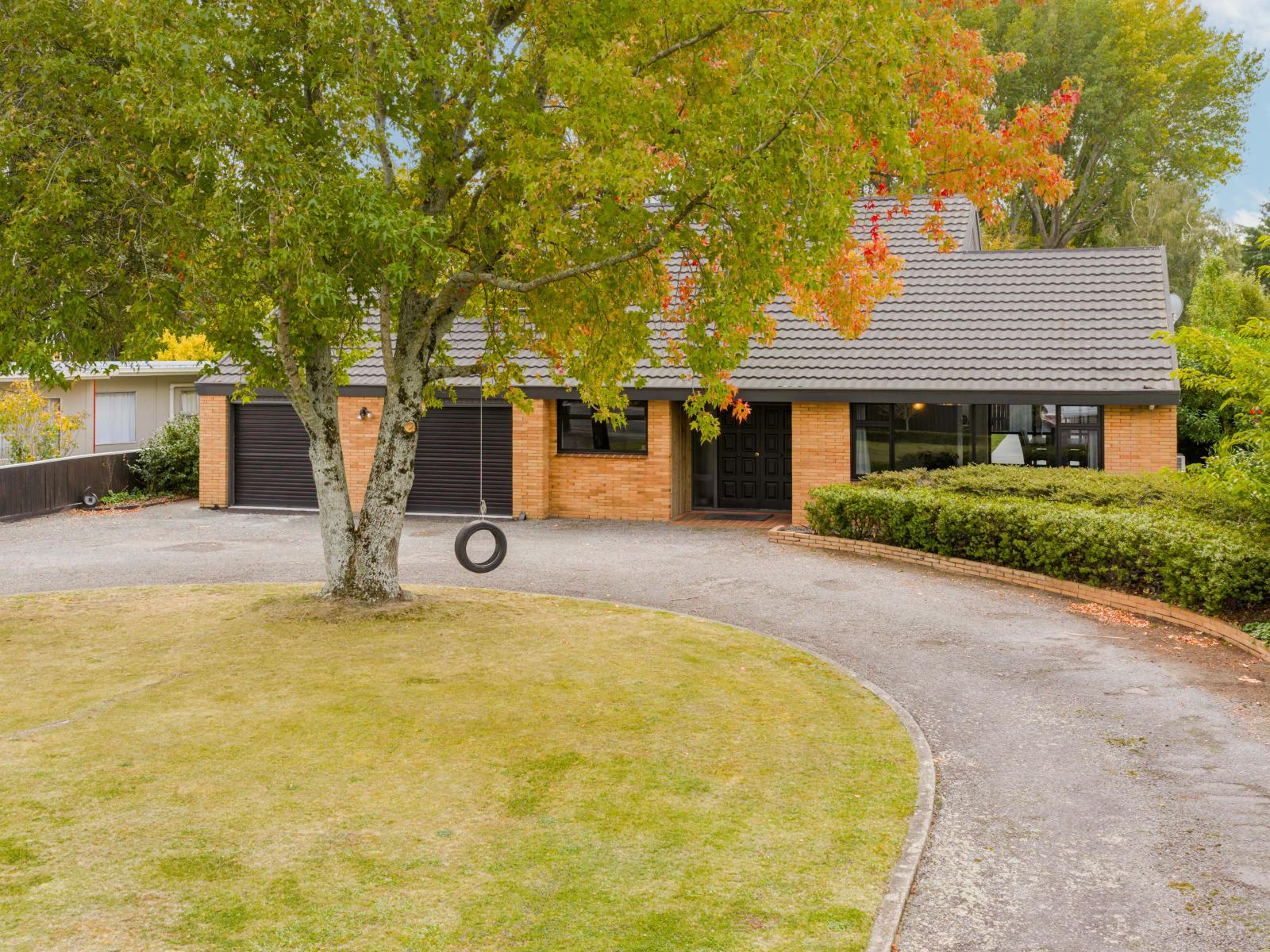 19 Francis Drake Street, Waipukurau