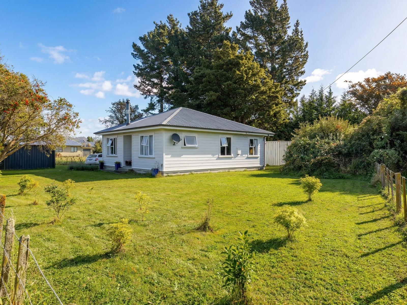 26 Mangamutu Road, Pahiatua
