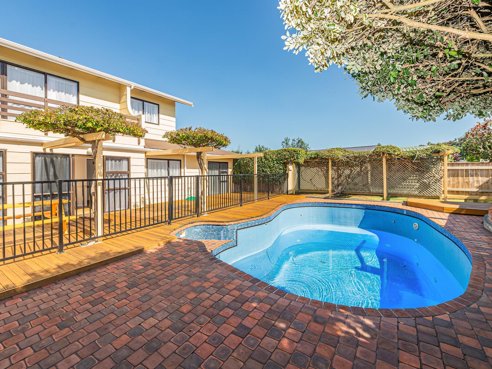 12 Akepiro Place, Tawhero