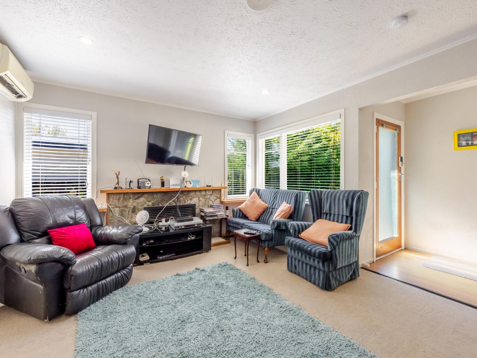 74 Clarence Cox Crescent, Pirimai