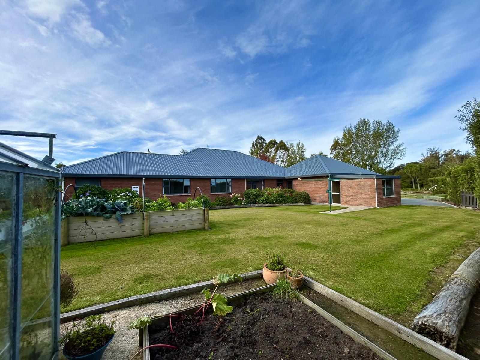 275 Homestead Road, Weston