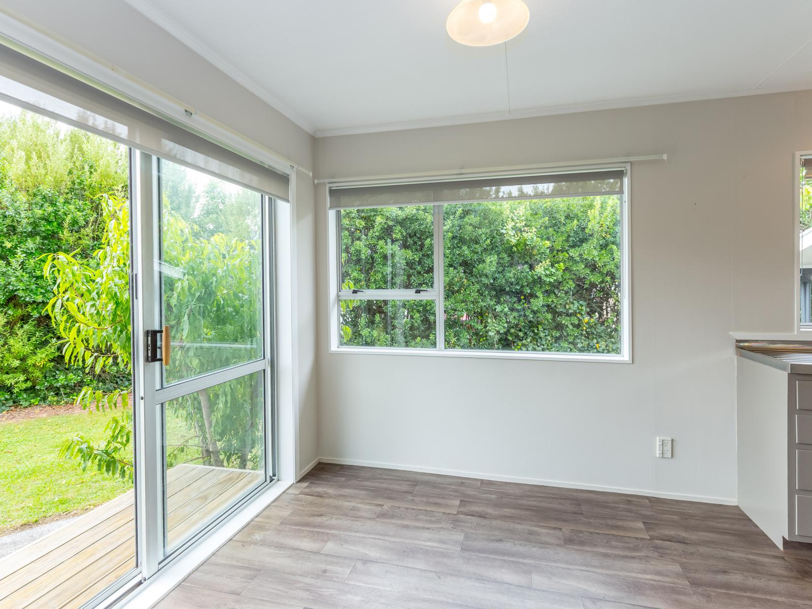 170 High Street South, Carterton