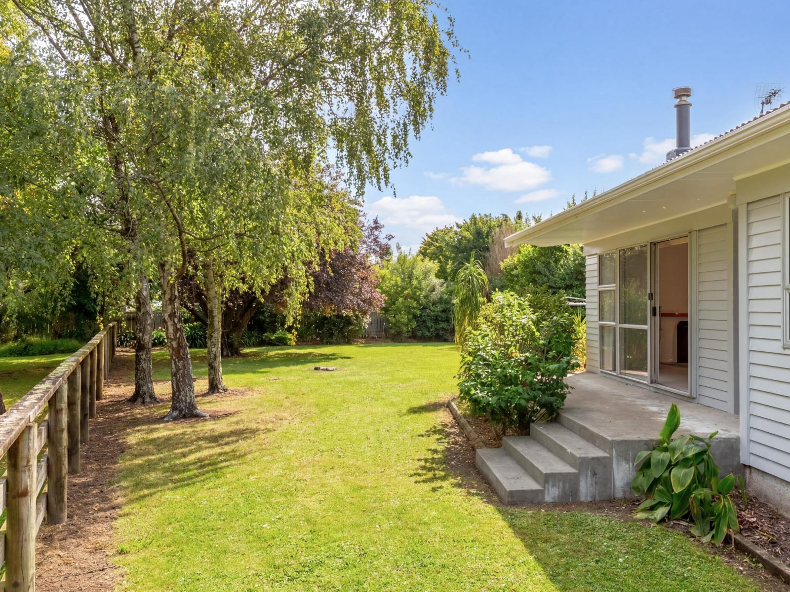 170 High Street South, Carterton