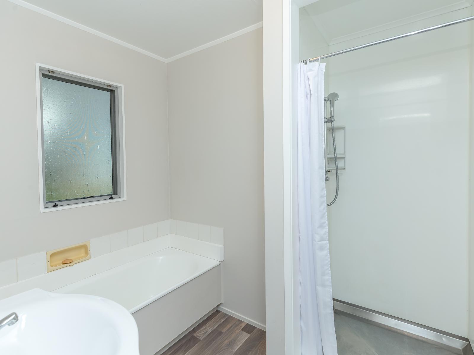 170 High Street South, Carterton