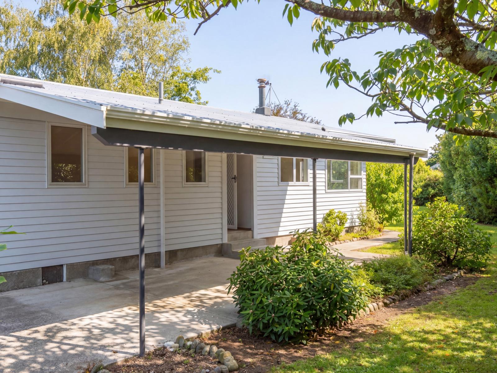 170 High Street South, Carterton