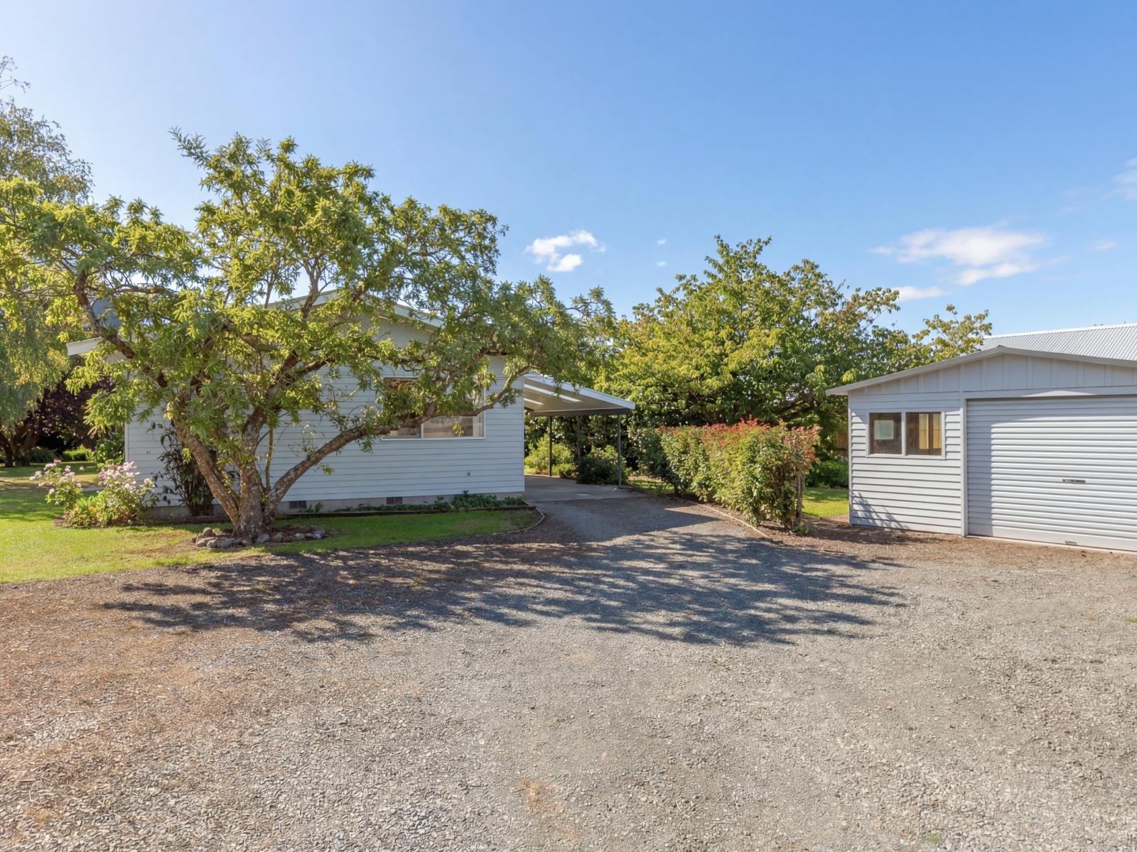 170 High Street South, Carterton