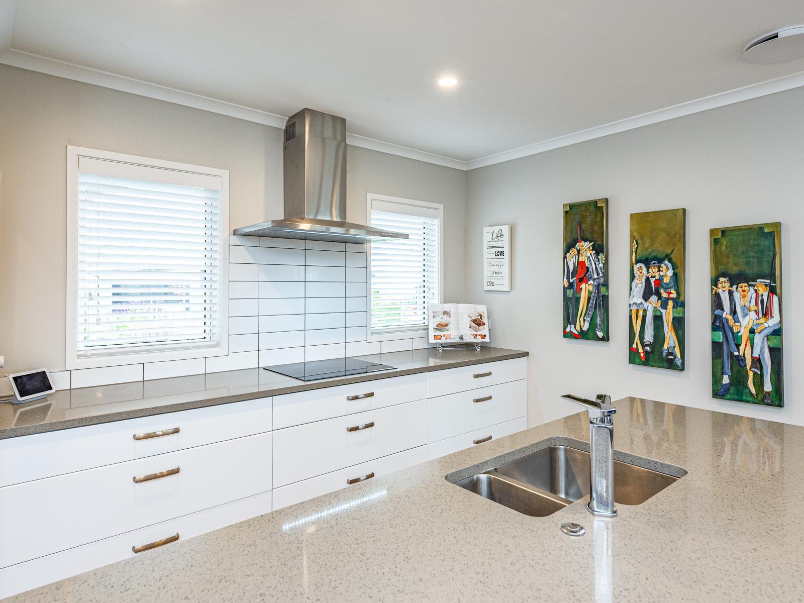 34 Tirimoana Place, Otamatea