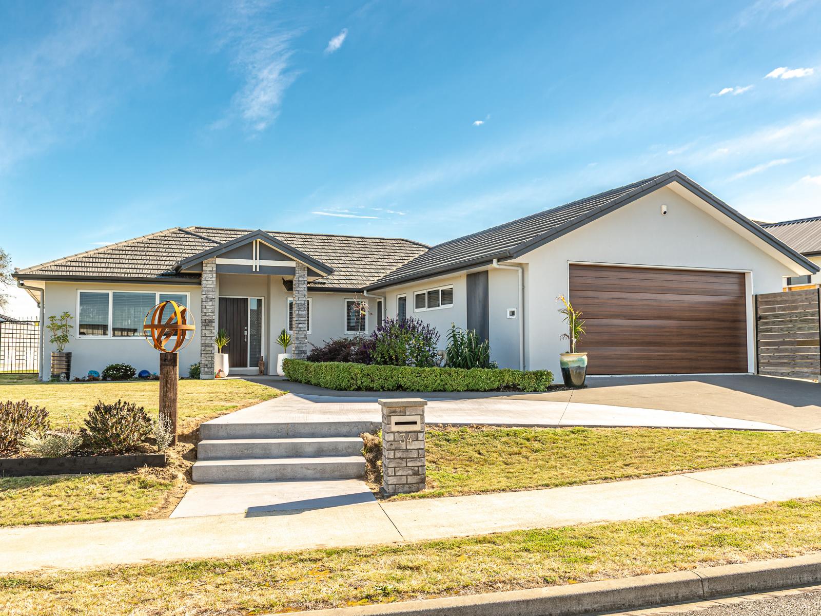 34 Tirimoana Place, Otamatea
