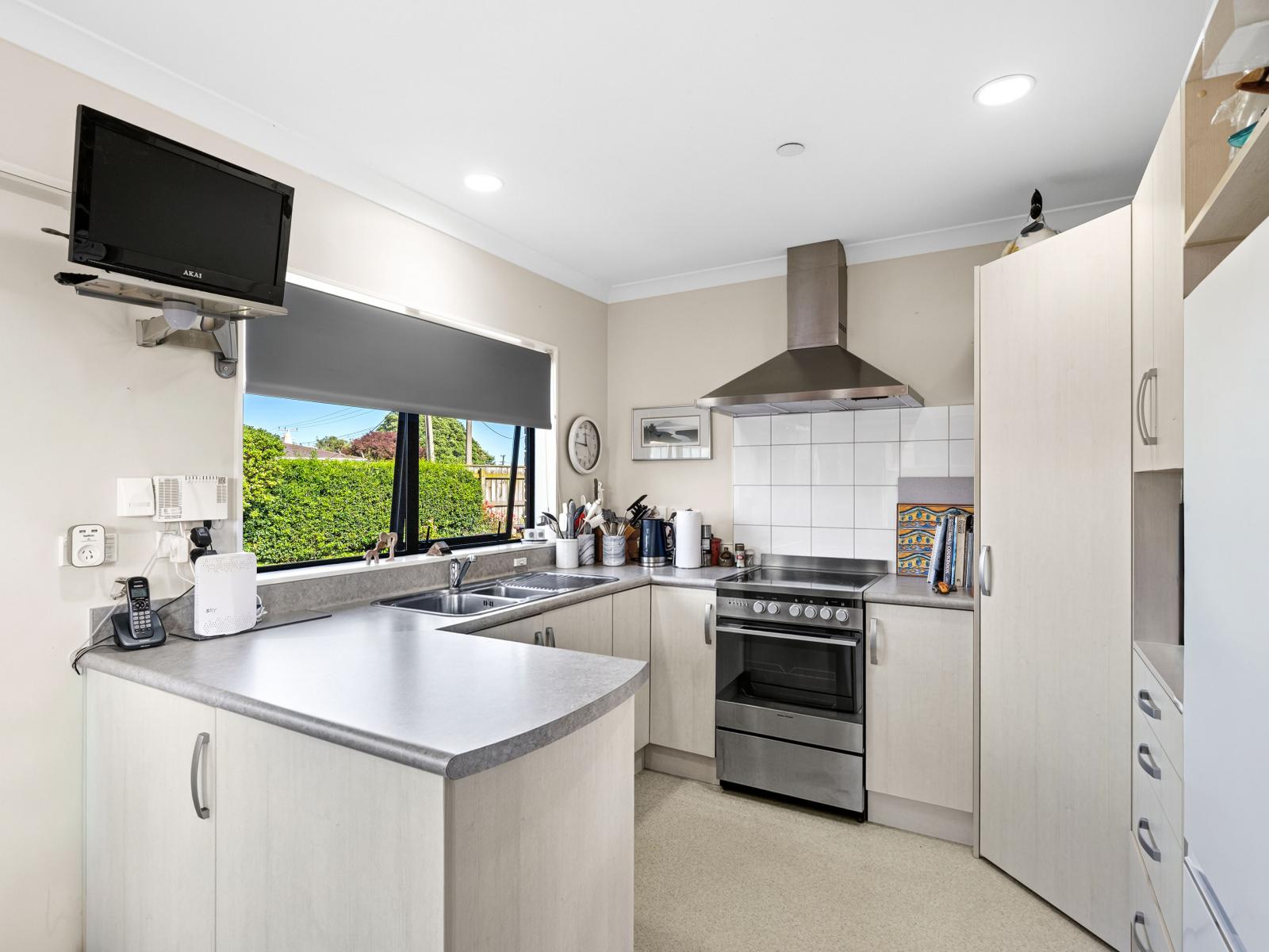 24 Ian Peter Way, Otaki