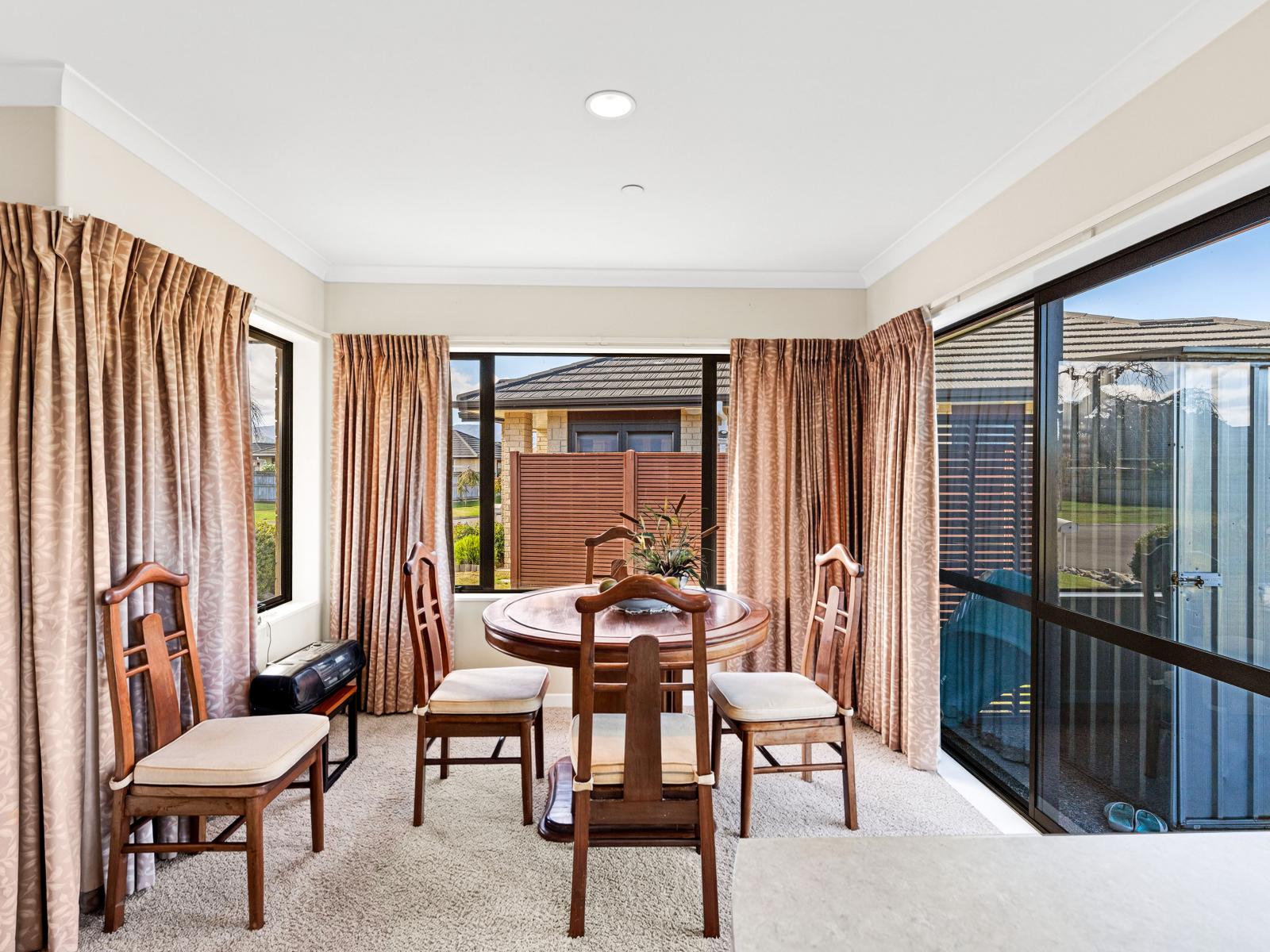 24 Ian Peter Way, Otaki