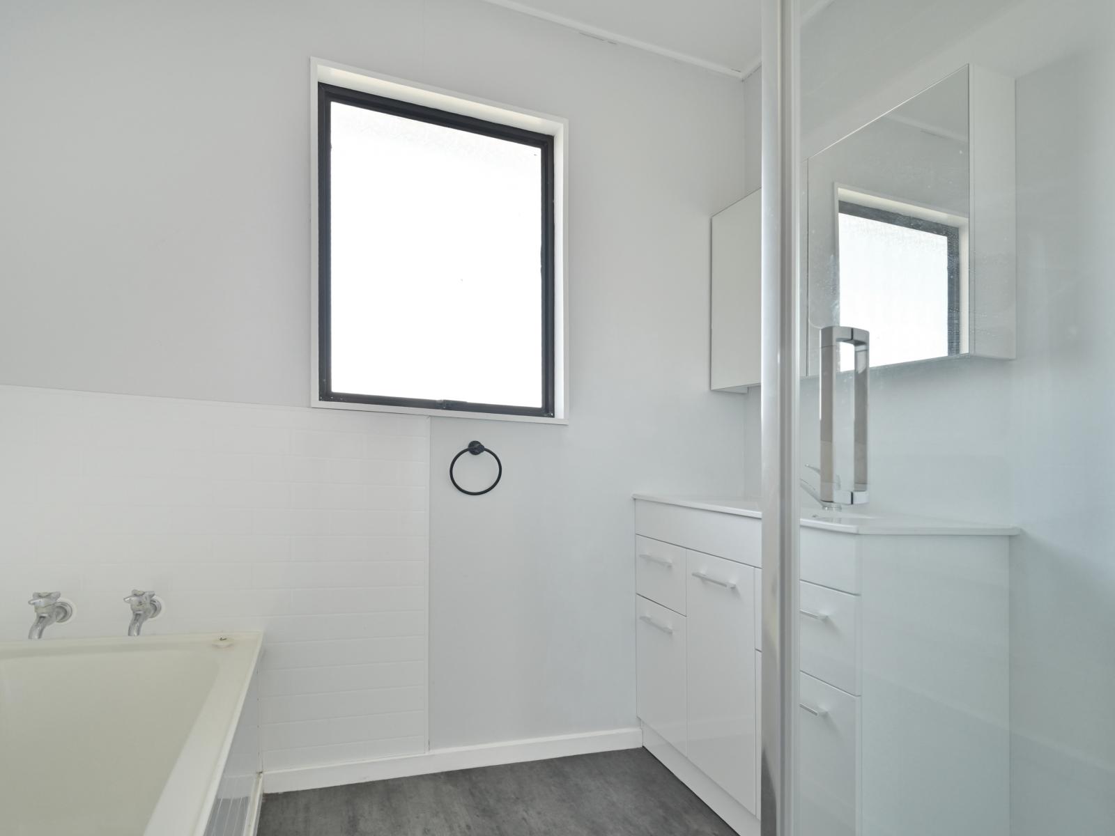 3/800 Lane Street, Mahora