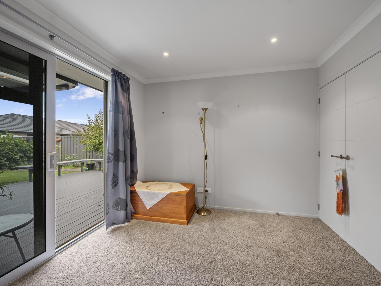 5 Begley Place, Frimley