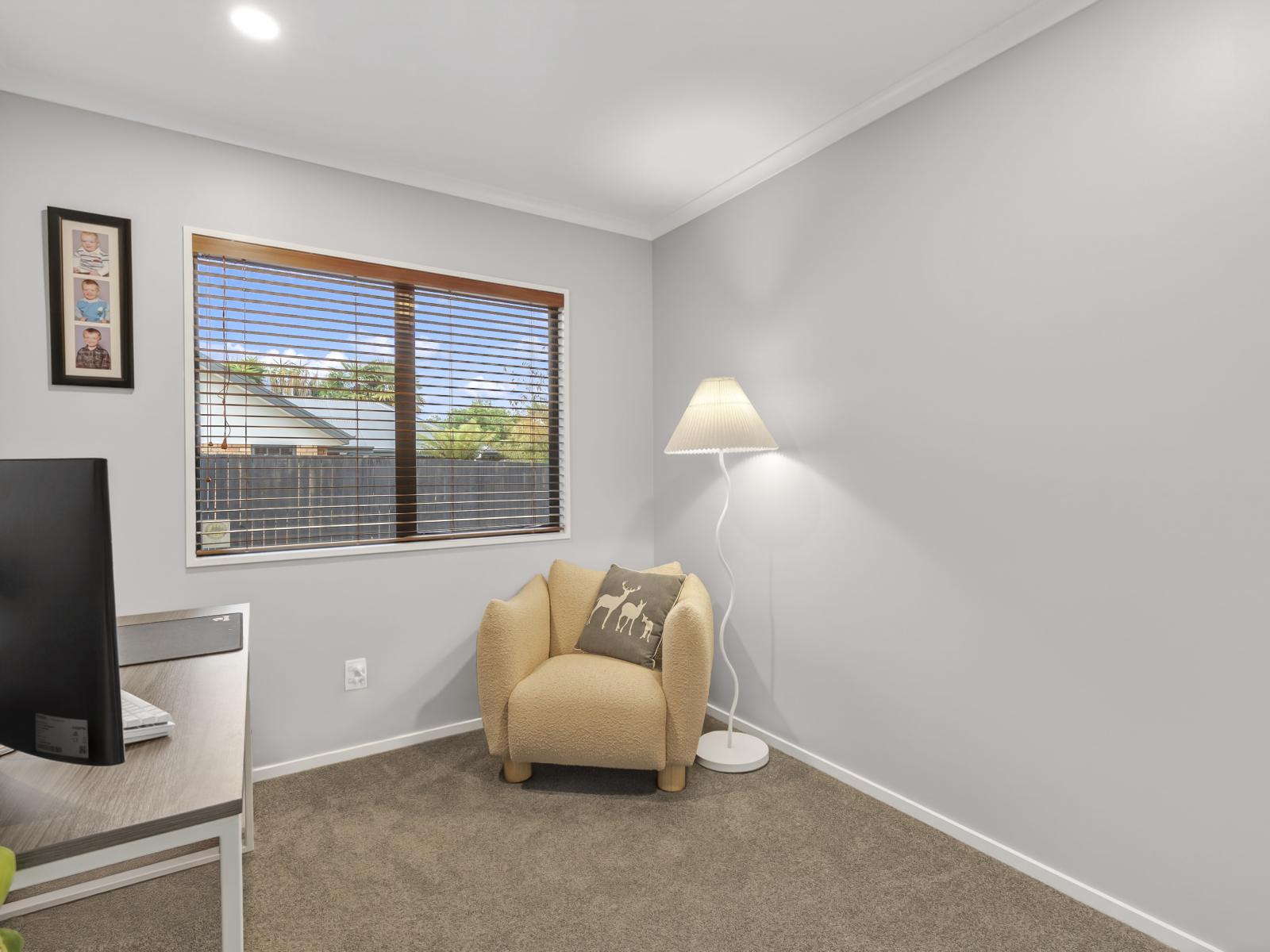 26 Oaklands Drive, Cambridge