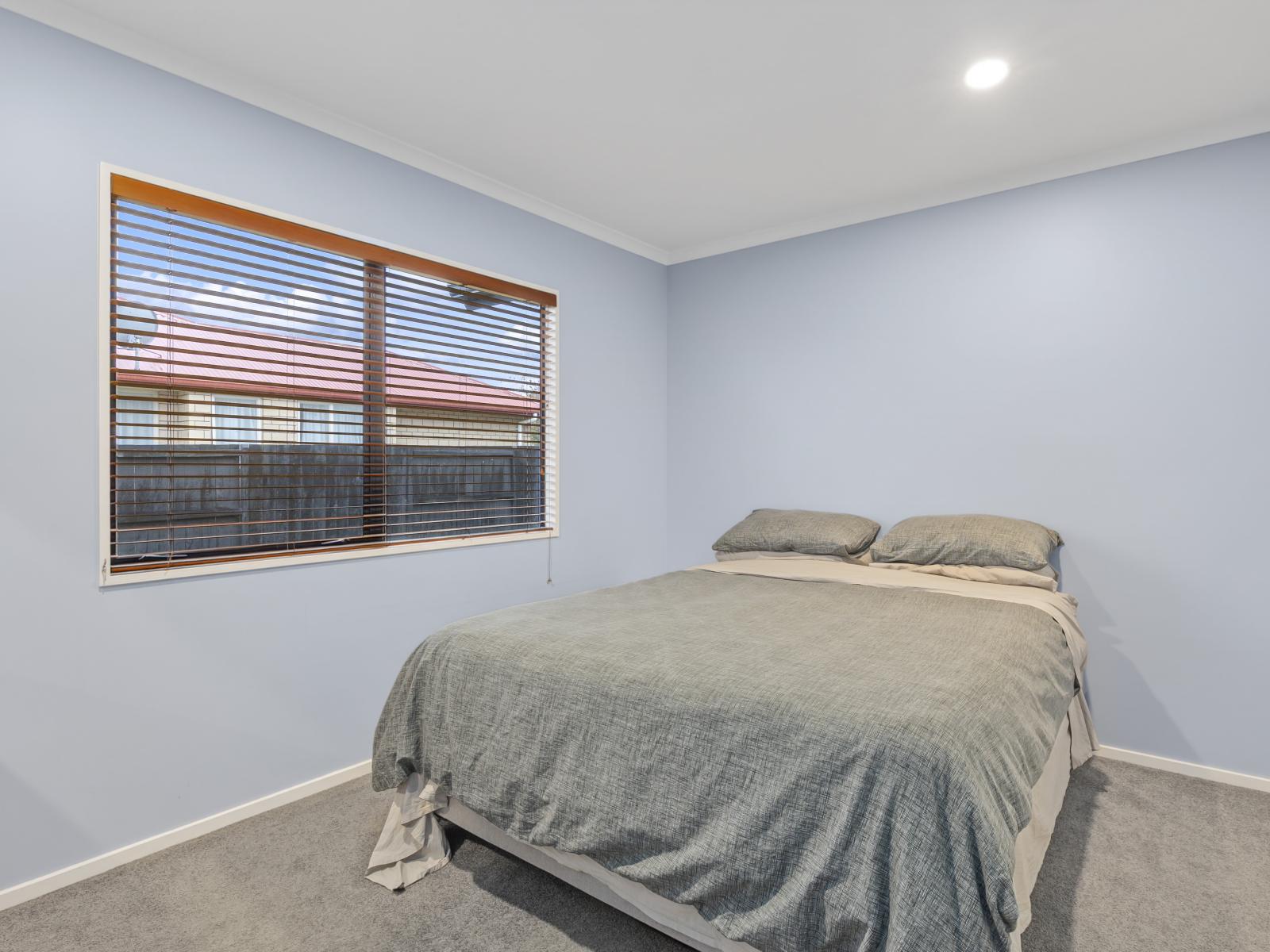 26 Oaklands Drive, Cambridge