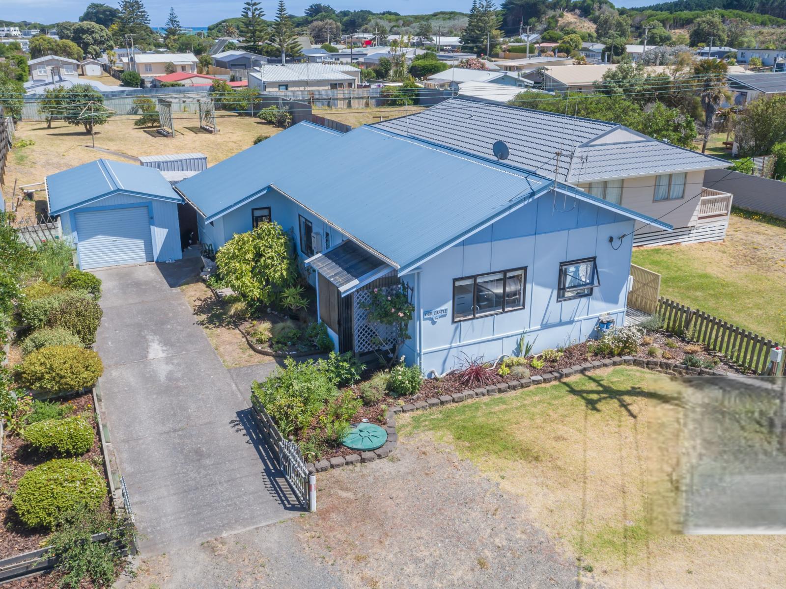6 Ruanui Street, Himatangi Beach