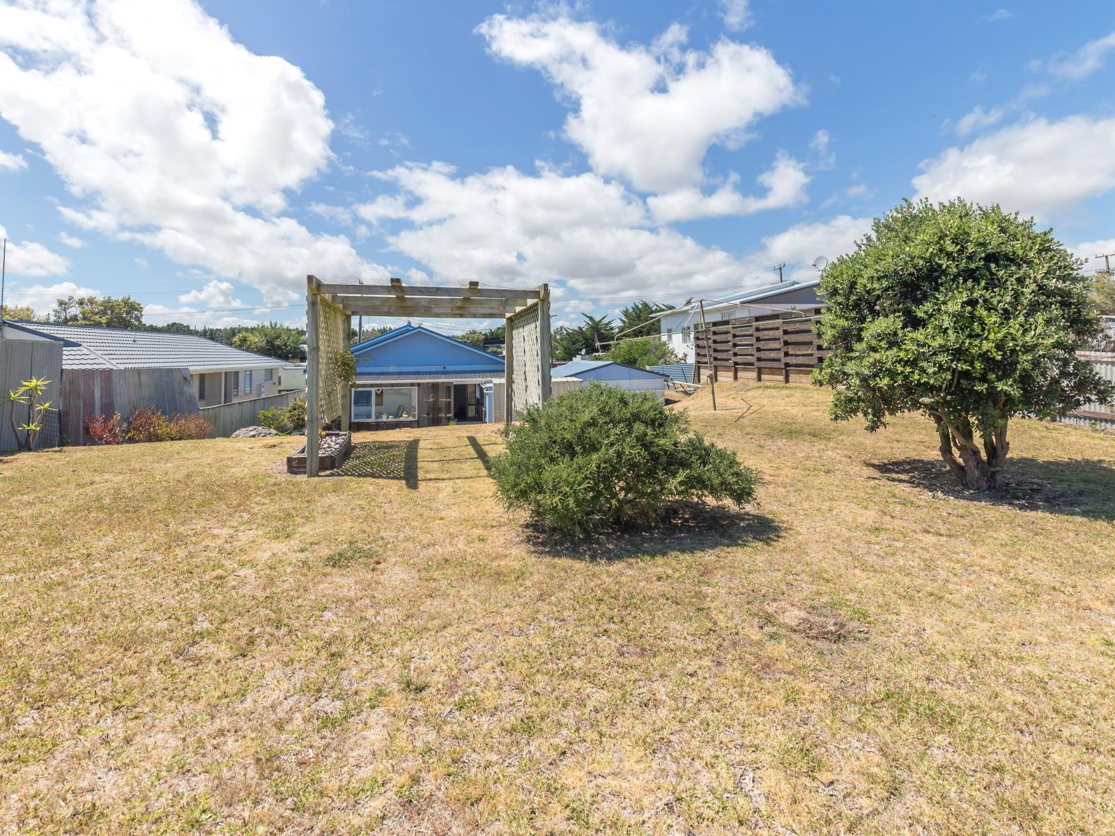6 Ruanui Street, Himatangi Beach