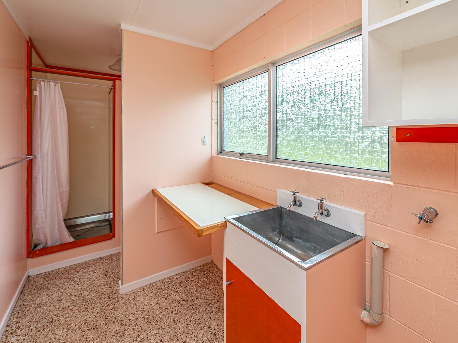 96 Great North Road, St Johns Hill