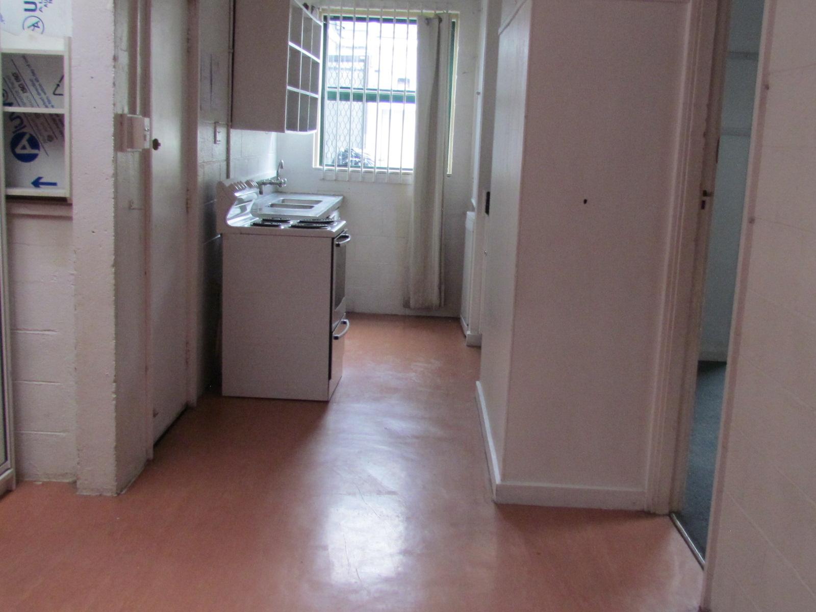 Shop 4, 131-137 Botanical Road, Takaro