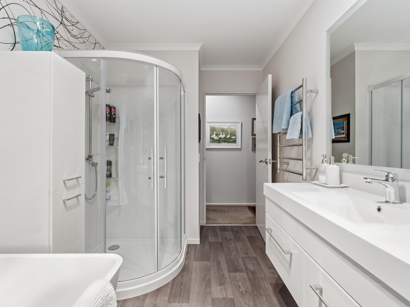 6 Lancaster Lane, Waldronville