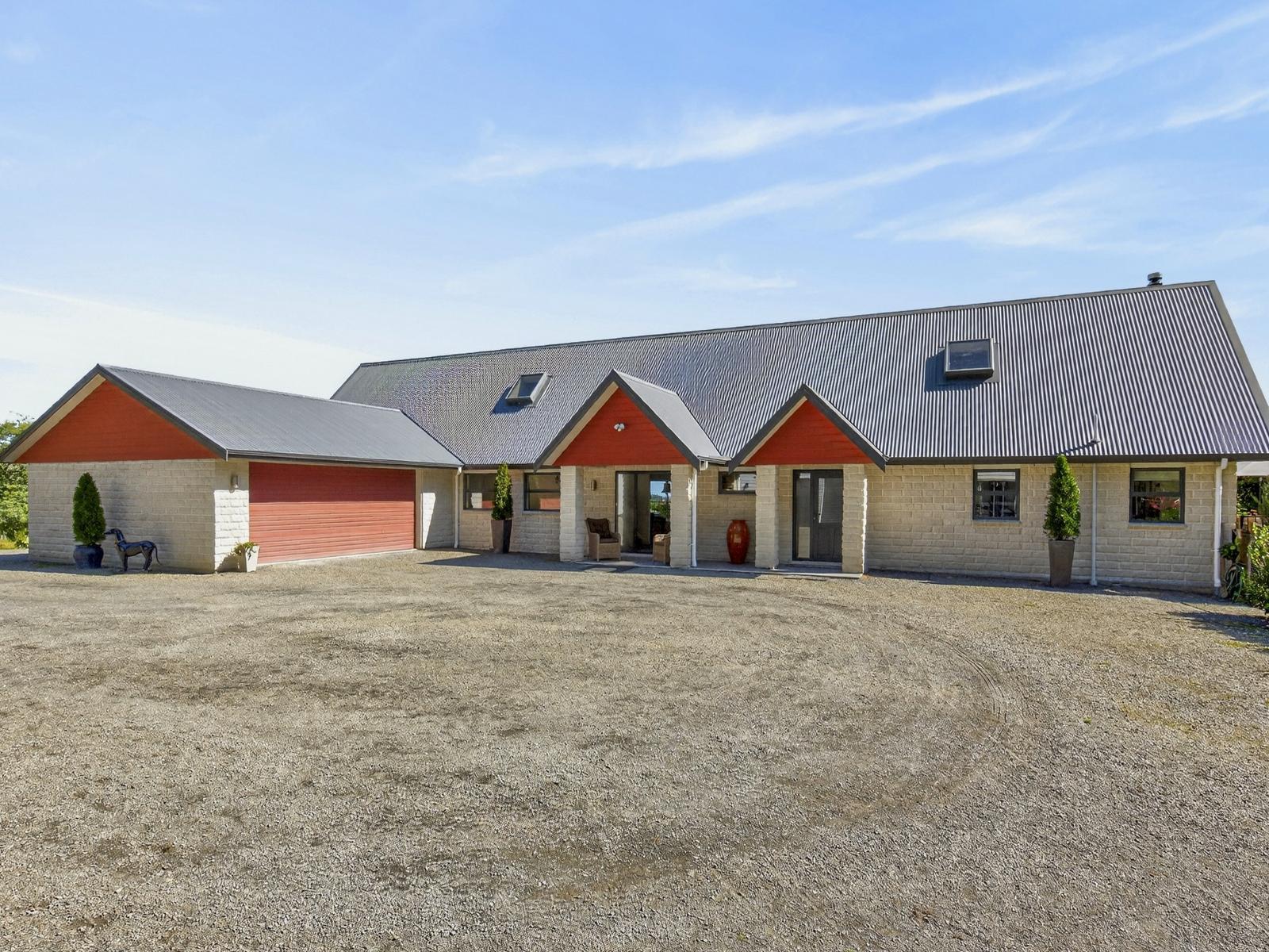 25 Hanawera Ridge Road, Manakau